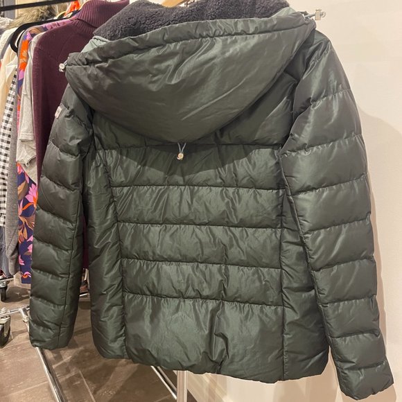 Helly Hansen Puffer Coat XL - Picture 9 of 9